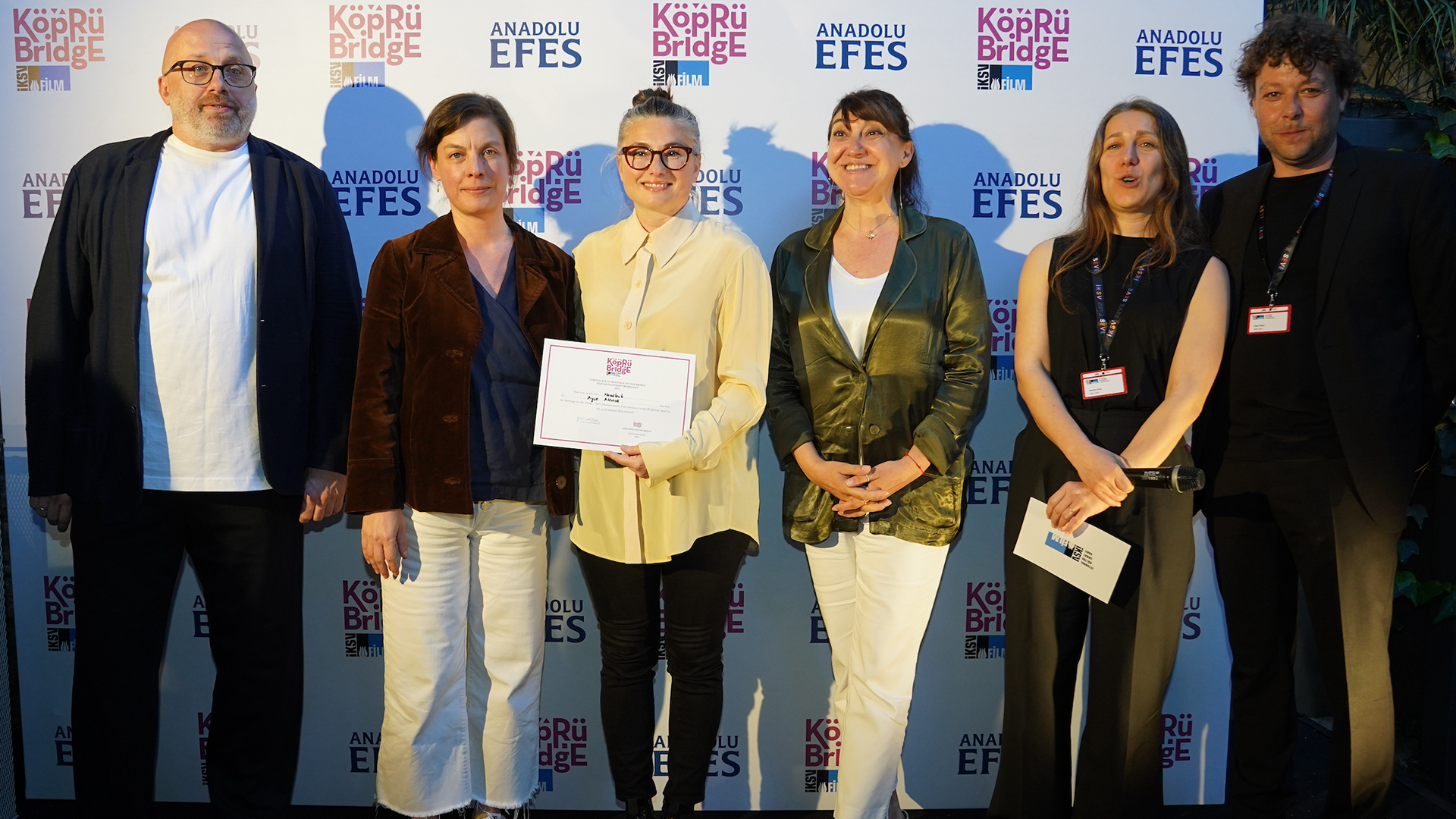 “Headlock”  Won MFI Script Development Award.